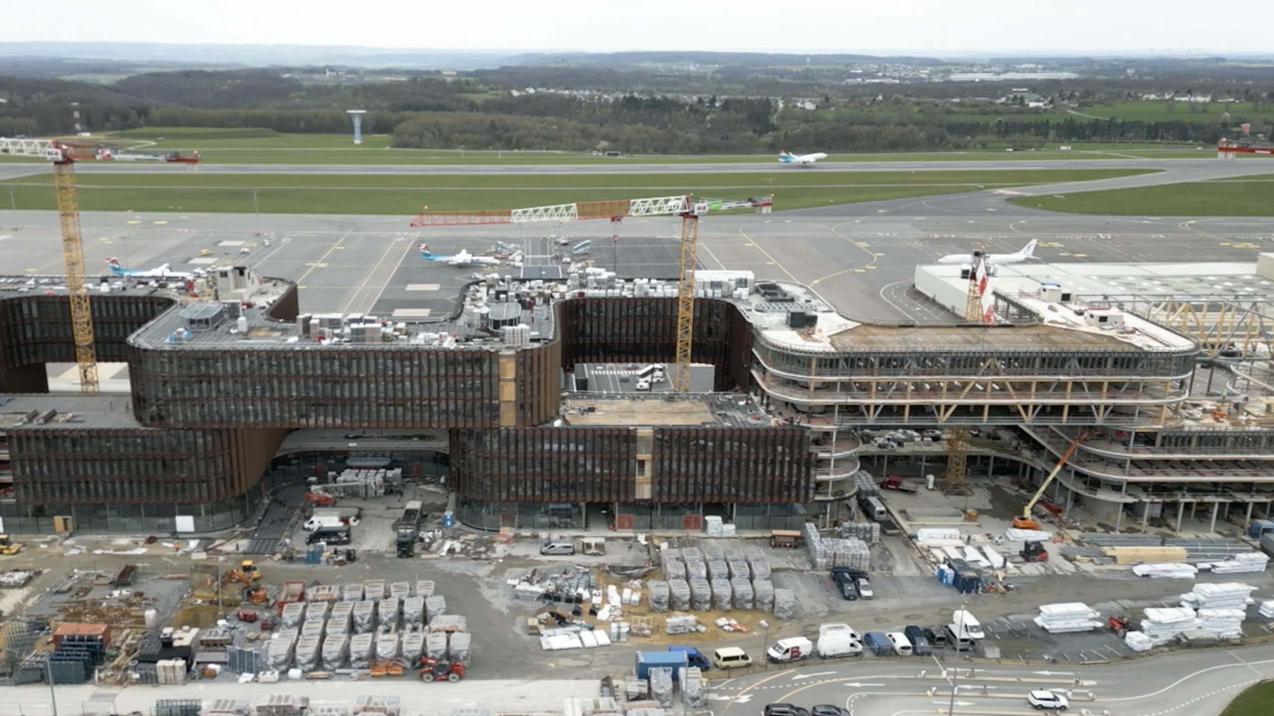 Drone video I Lux Airport